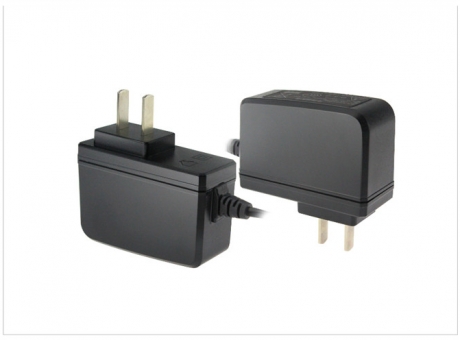 側(cè)插12W中規(guī)電源